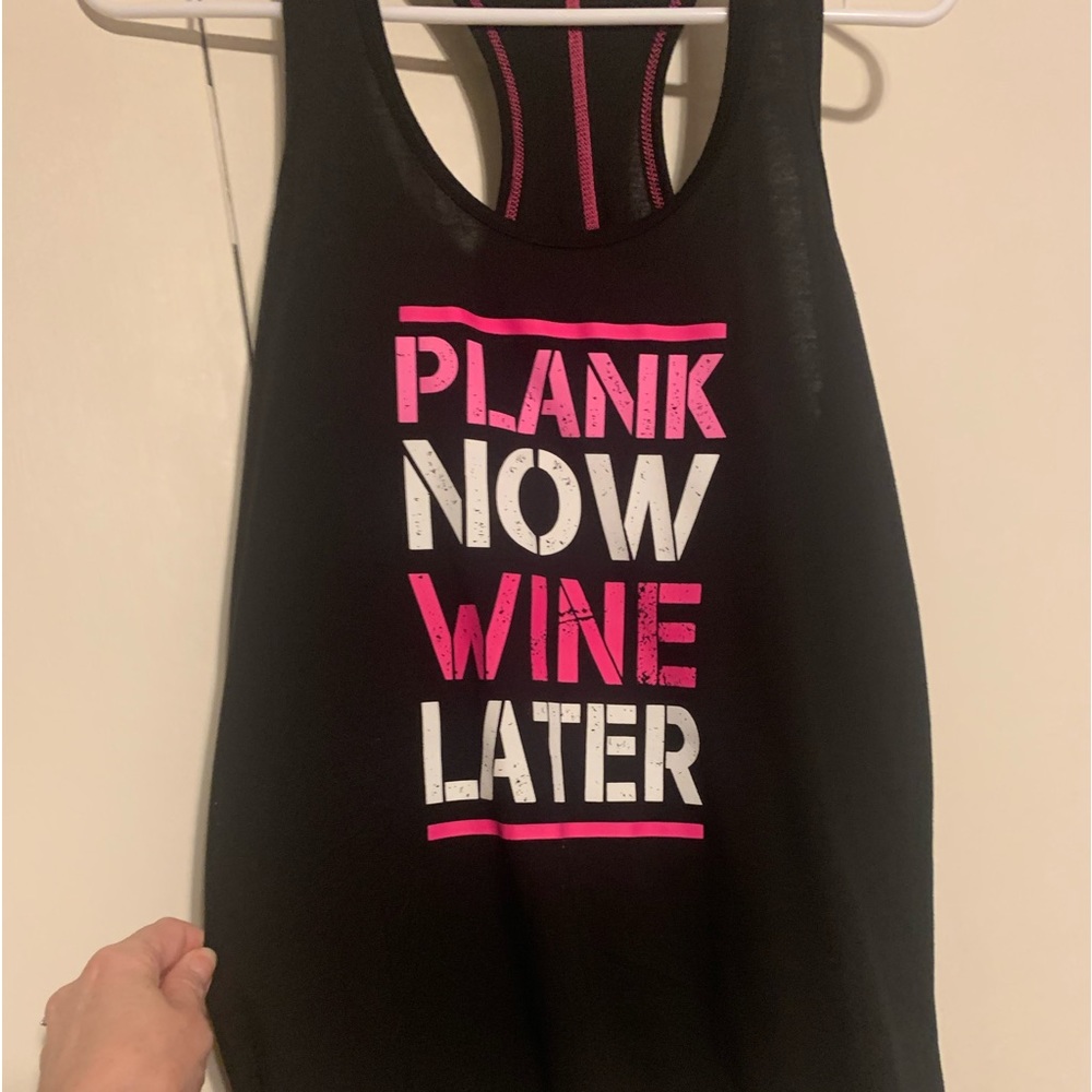 Razor back tank top black with hot pink trim and cute saying💕💕